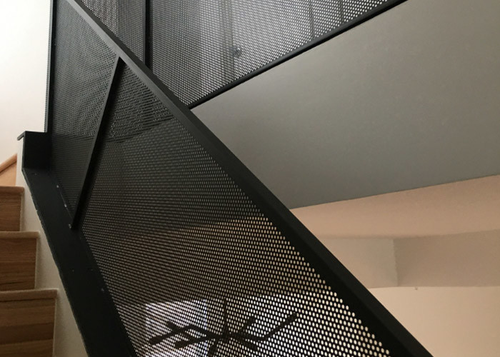 Round Perforated Wire Mesh Panels Various Hole Diameters for Industrial Applications
