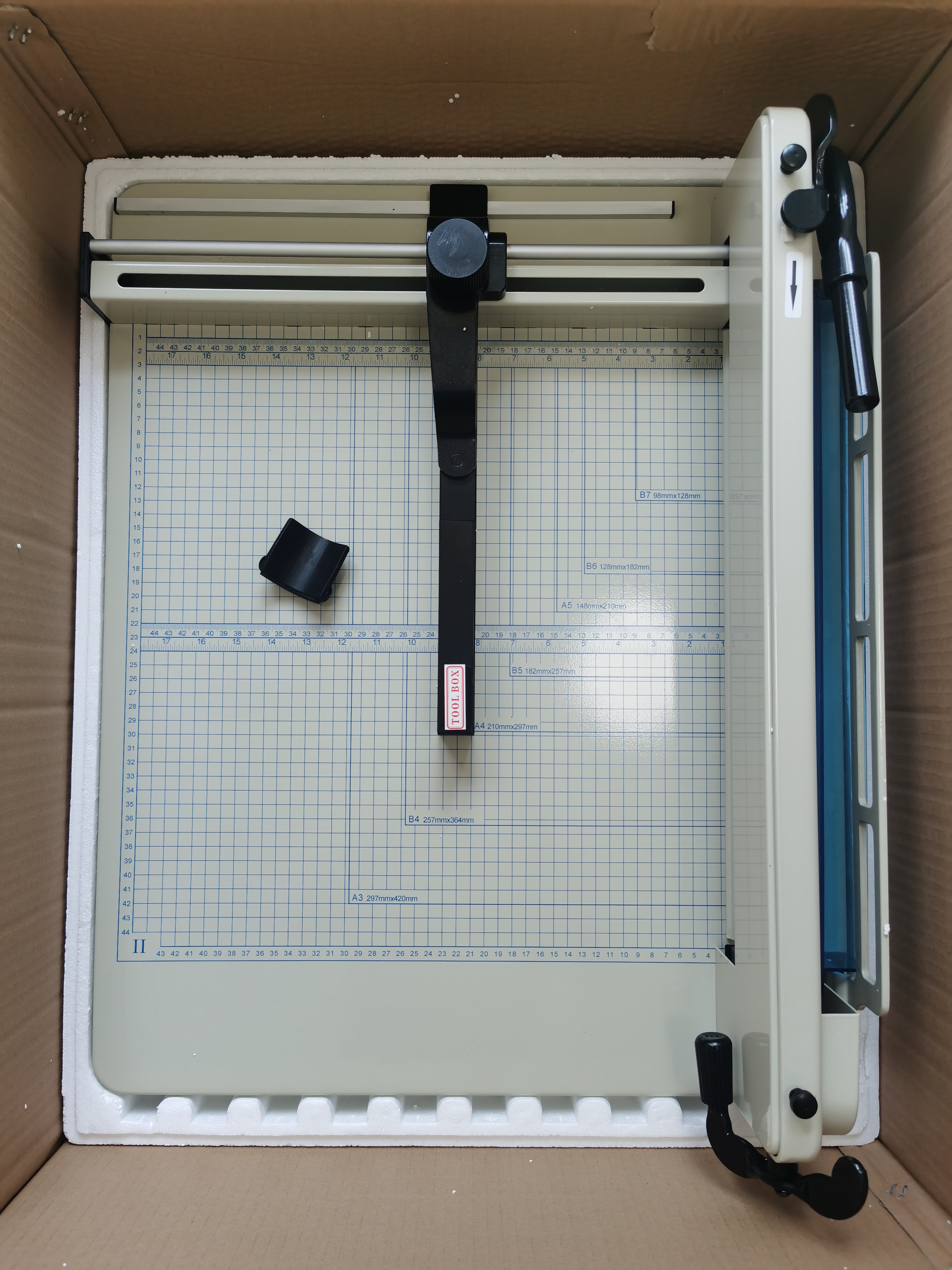 Manual 16 inch Paper Trimmer Heavy Duty Layer Cutter for 400 Sheets and Thick Layers
