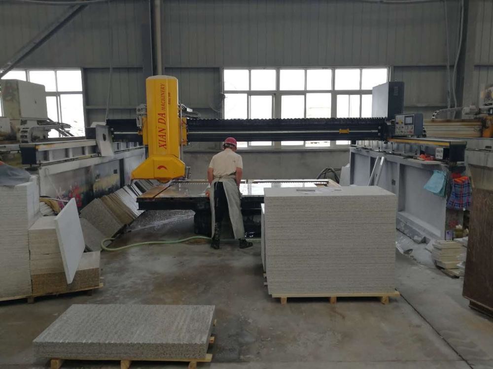 Automatic Bridge Cutting Machine With Safety System AC Power Supply And 2200-2800mm Blade Diameter