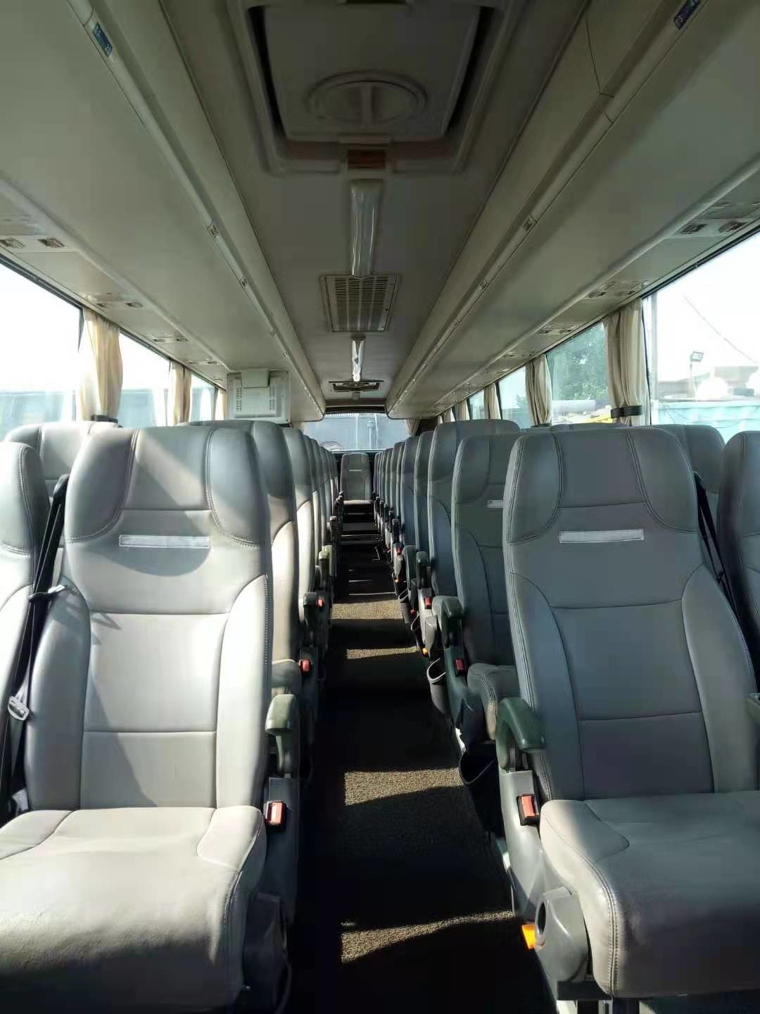 2016 Brand Used Luxury Coach Tour Automobile Bus 49 Seats