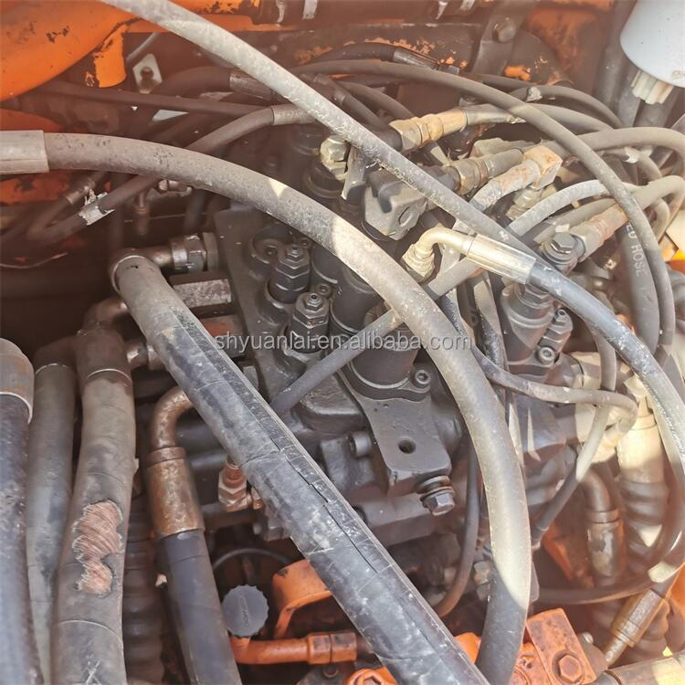 Used Doosan Excavator DH150 Super with High Slope Efficiency and Good Cab Sealing