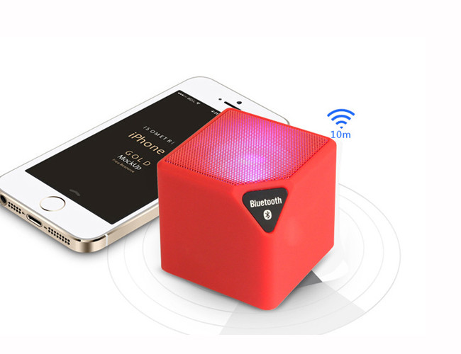 Colorful Hands Free Portable Bluetooth Speakers Magic Cube Speaker Wireless Build In Microphone