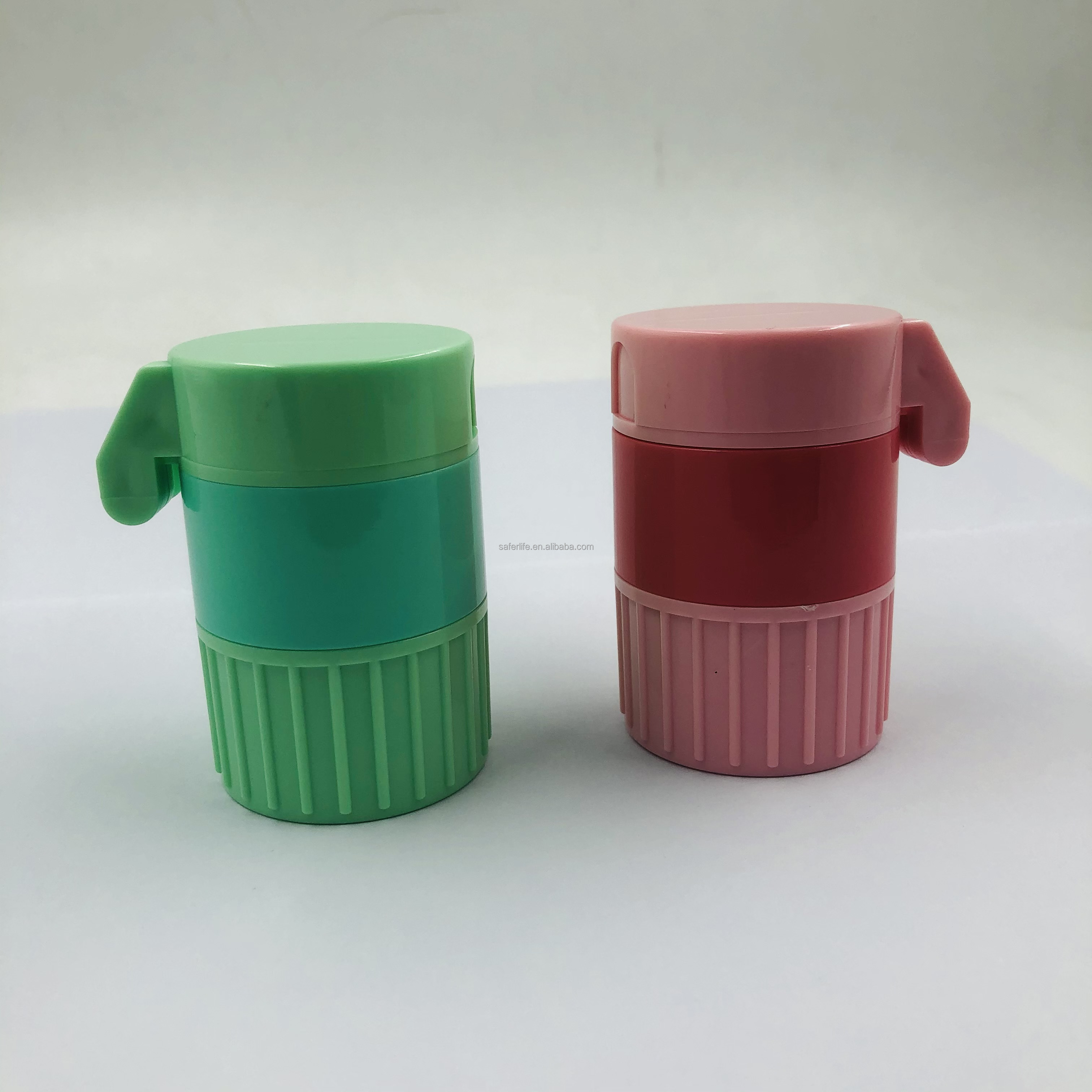 Medical Supplies Mini Pill Cutter And Crusher Grinder For Small Large Pills 6.3x4.2cm