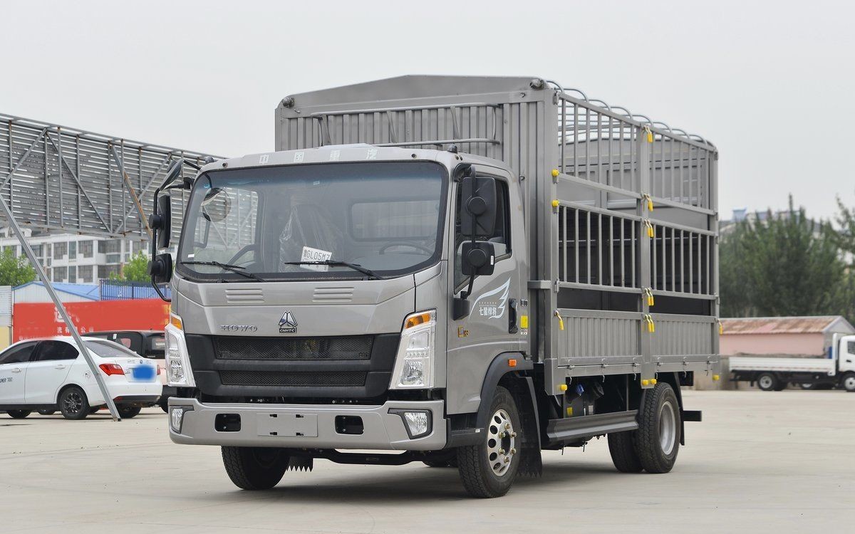 Heavy Duty Warehouse Light Cargo Truck HOWO Hummer H 140HP 4.15M