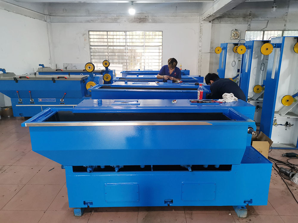 Easy To Operate Tiny Wire Drawing Machine With PLC Control