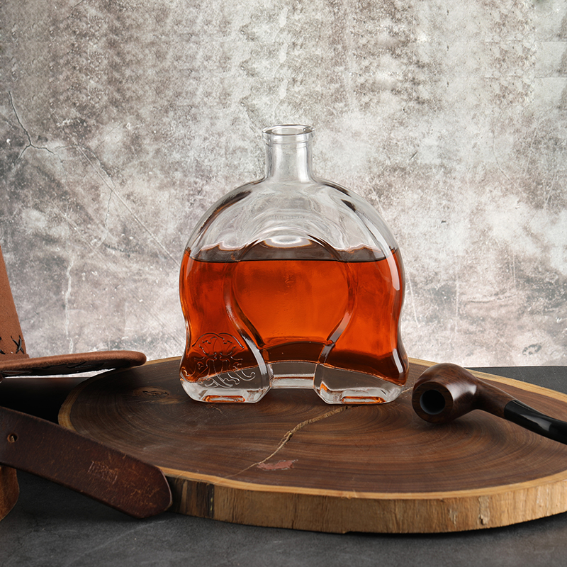 Tequila Flat Whisky Bottle The Perfect Combination of Form and Function