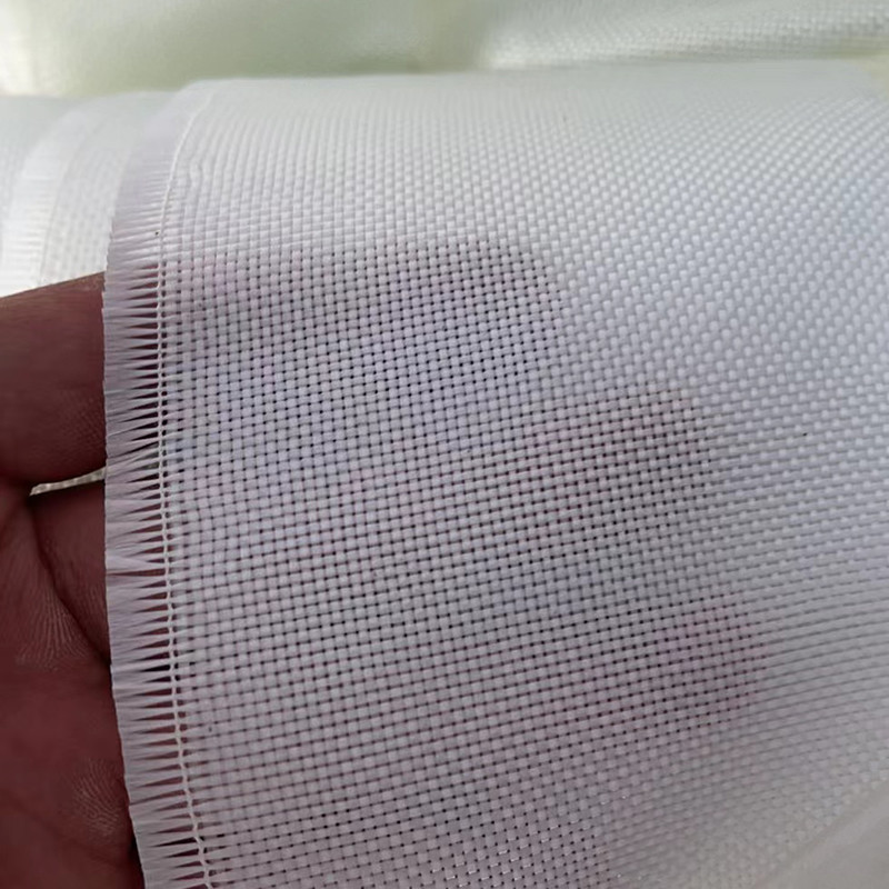 Woven Fiberglass Mesh Fabric 0.2mm-5mm For High Temperature Resistance