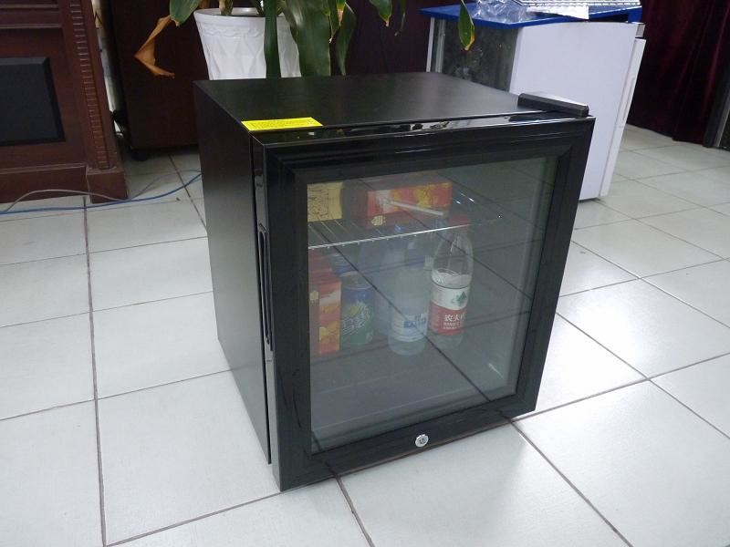Iron Coated 50L Semi - Conductor Hotel Mini Bars With Lock CE RoHS