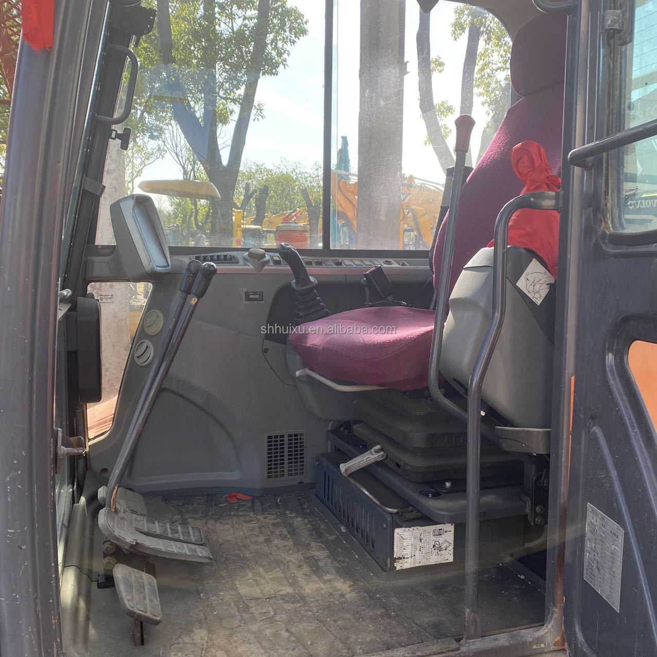 Doosan hot sale Shanghai wholesale second hand excavator doosan dx60 DX60-5B DX60-9C DX60R/used doosan dx60-9c excavator