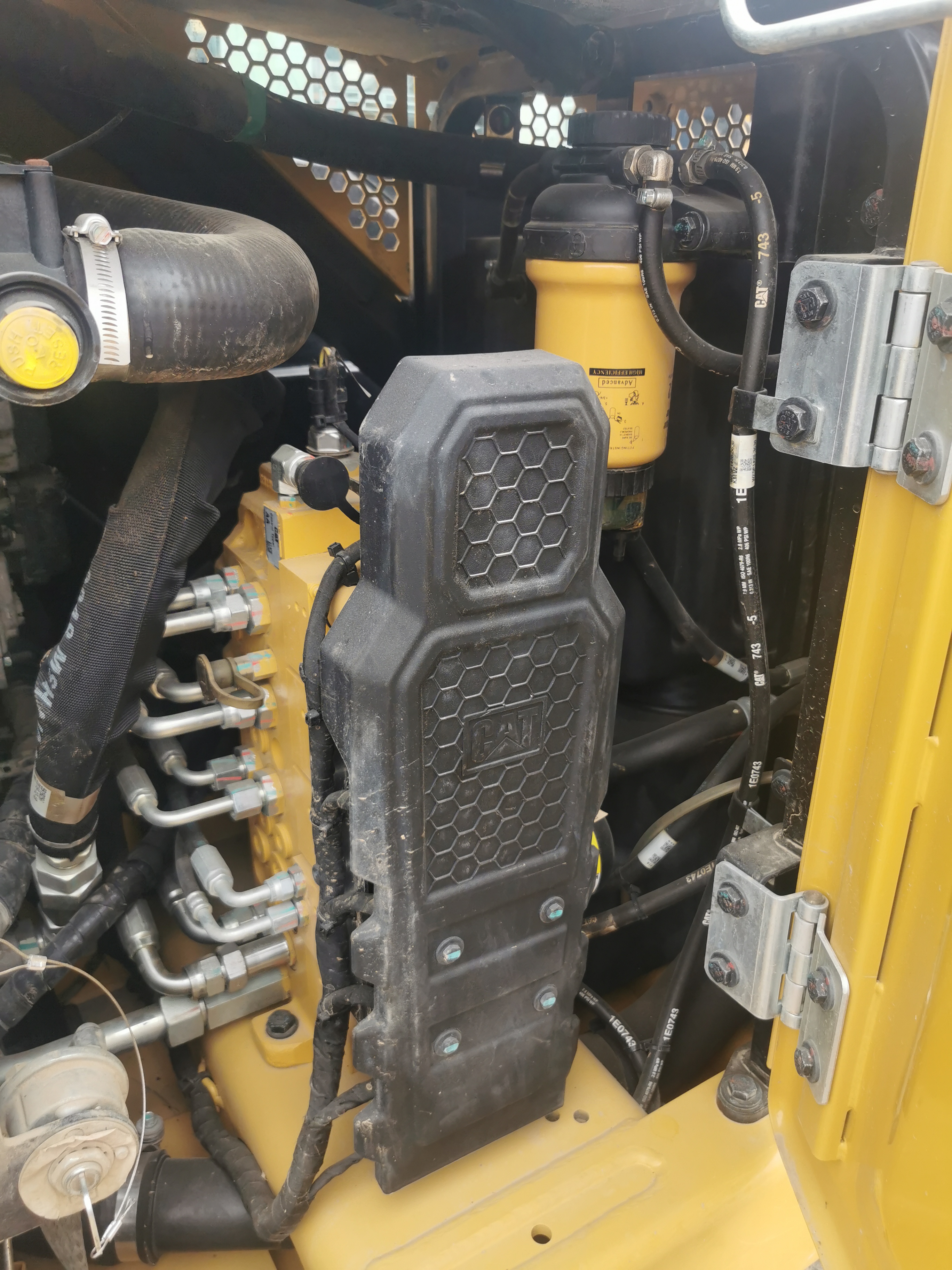 Great Condition Caterpillar 306.5 Excavator Used Cat306.5 36.5KW Machine Weight 6175 KG