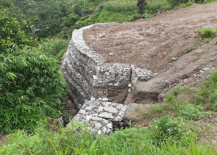 Roadway Protection double twisted Welded Mesh Gabions