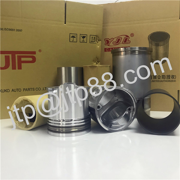 High Performance Diesel Auto Parts / Dia 110mm Mitsubishi 6DB1 Car Engine Piston Set