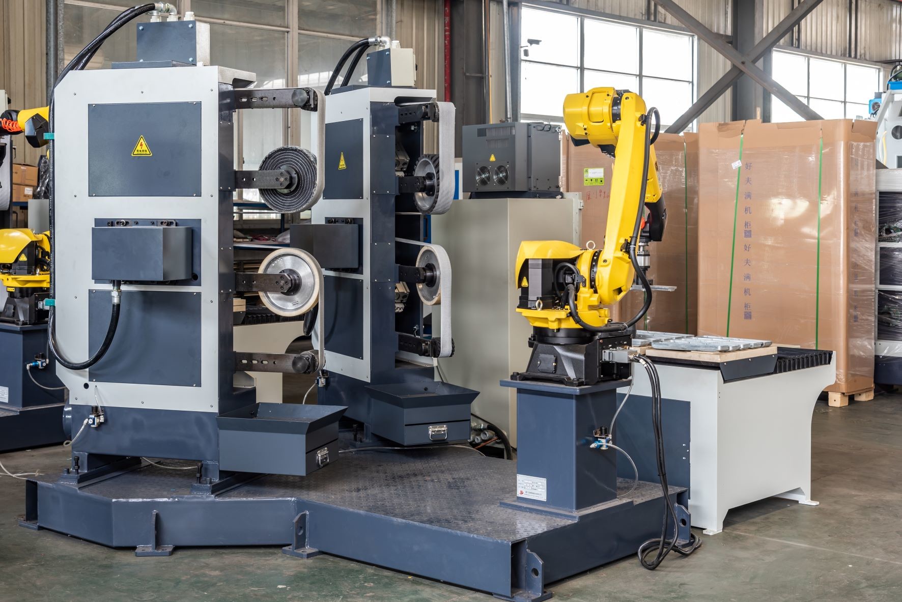 Automated Fast Grinding Robot In Faucets