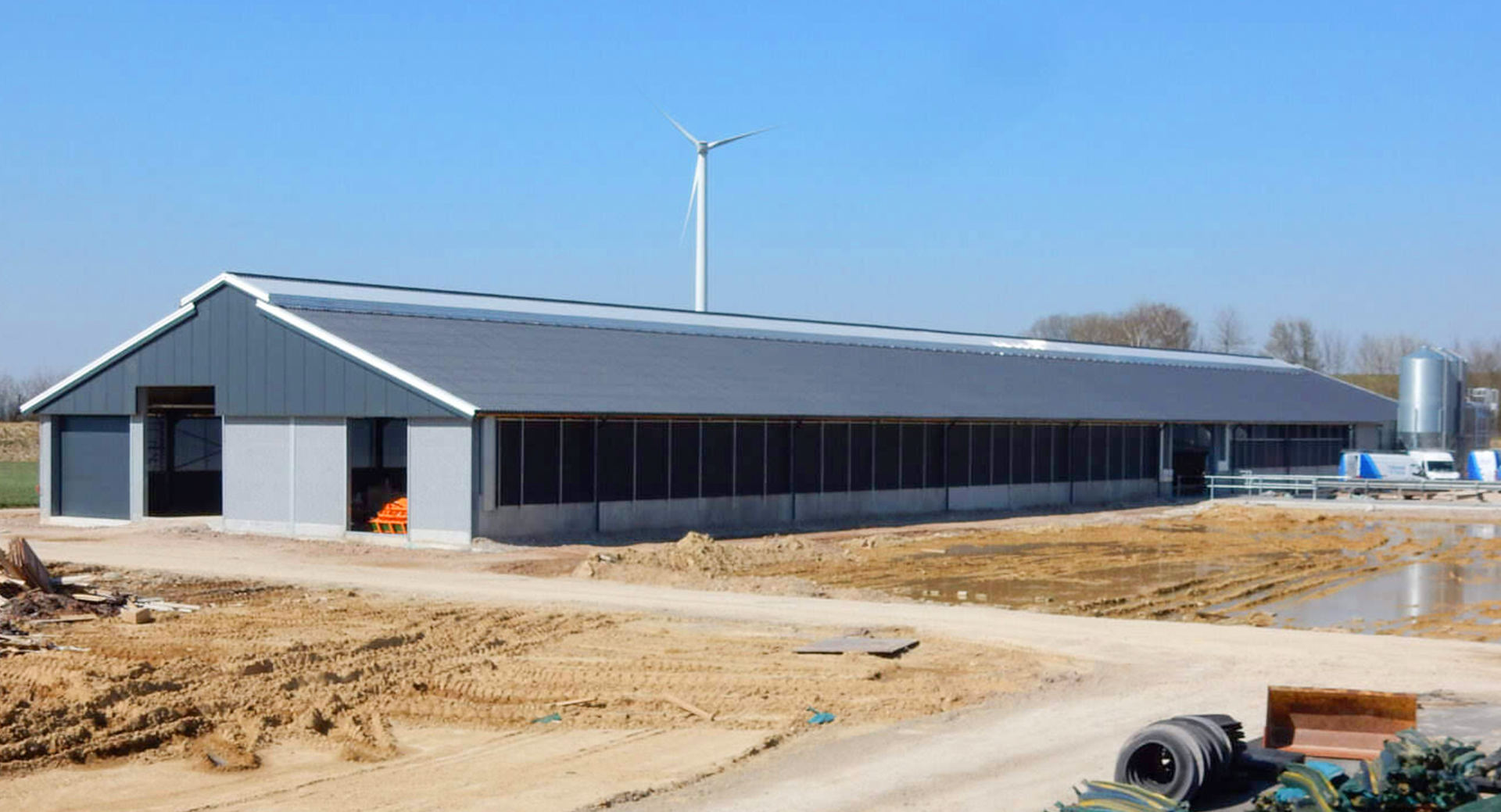 ISO9001 2008/CE/BV Certified Prefabricated Steel Beams H Beams Livestock Shed for Cow