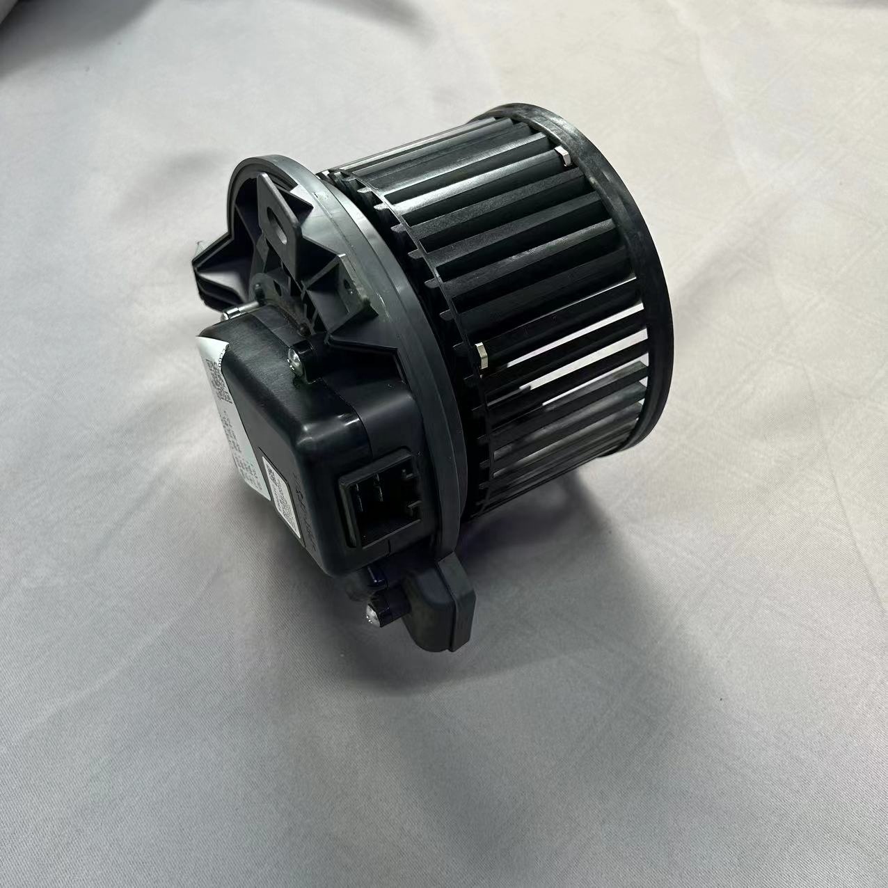Tesla 3/Y HVAC Heater AC Blower Motor Regulator Voltage Motor MODEL 3 5YJ3 OEM2017-2022