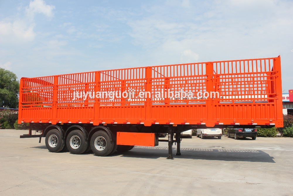 24V Electric System 60T 80T Tri Axle Animal Carrier Semi Trailer for Livestock Transport