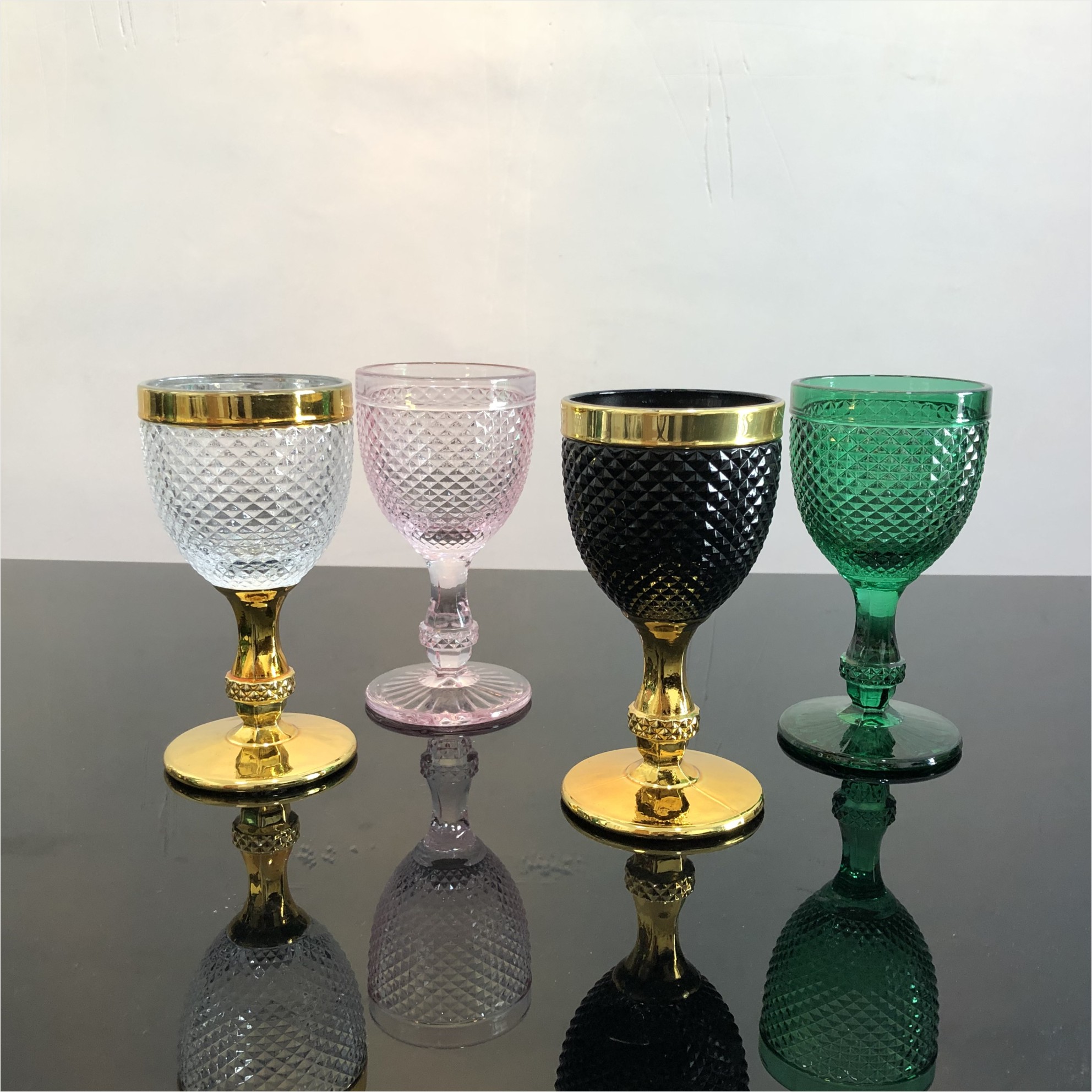 Hot Sale elegant Diamond Design Thick White Wine Glasses For Wedding Event