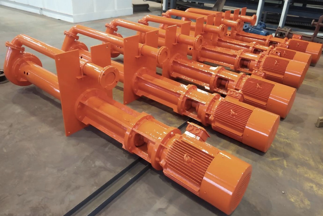 Submersible slurry pumps