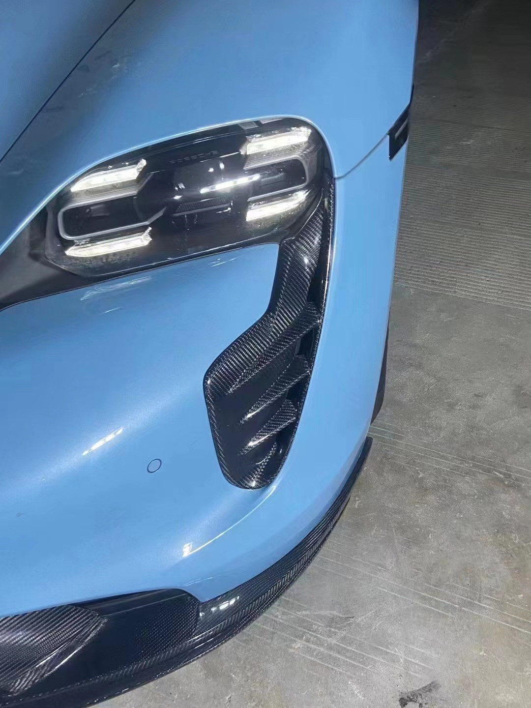 For Porsche Taycan Carbon Fibre Body Kit Taycan Upgrade Tech Style Carbon Fiber Front Lip Diffuser Spoiler Side Skirt Body Kit