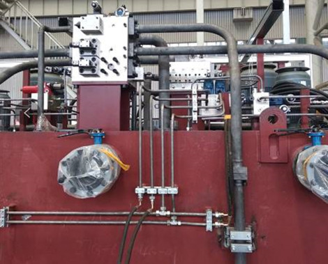 Four Column Hydraulic Deep Drawing Press Machine With Moving Worktable 200ton 2300x1300mm