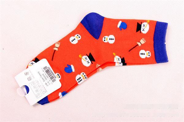 Cheap wholesale korean christmas style cotton socks in lower calf length for