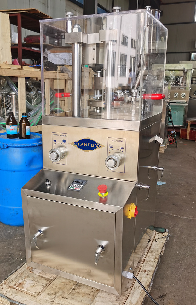 Lab Pharmaceutical Machine Rotary Tablet Press With 60KN Pressure Diameter 20mm
