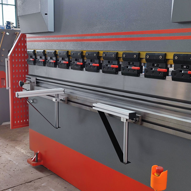 125T2500MM Press Brakes Machine TP10S Hydraulic For Air Conditioner