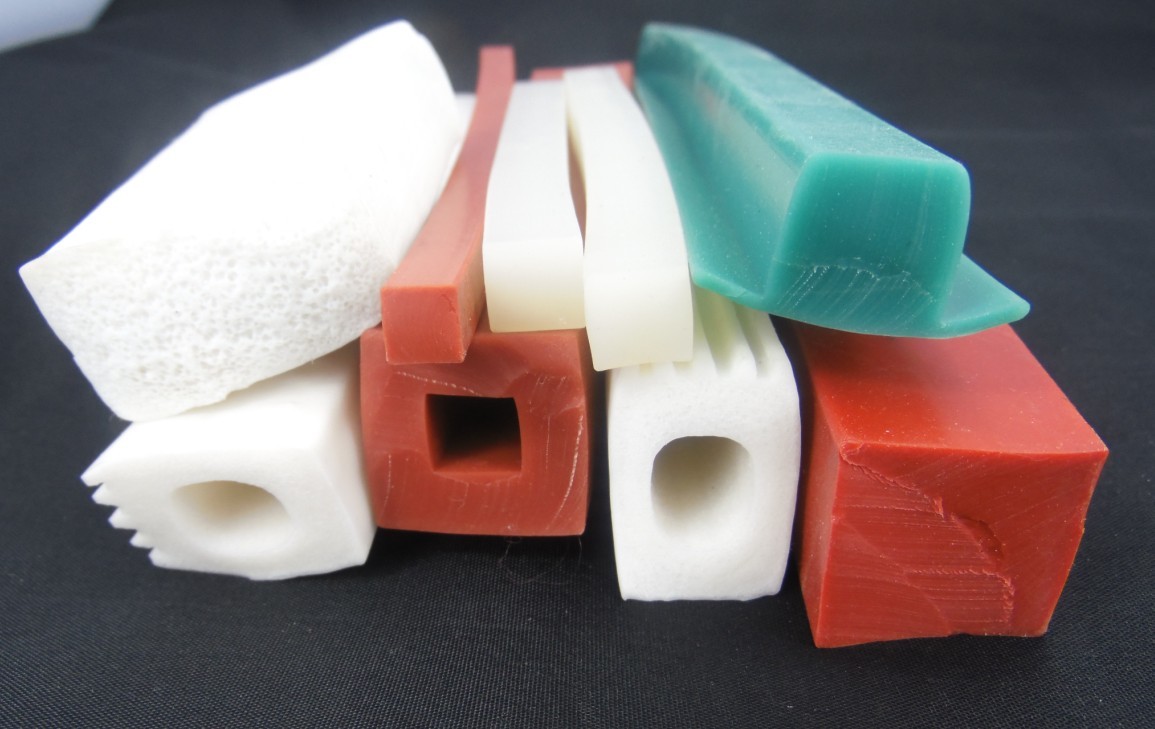 Solid Silicone Rubber Seal Extrusion Profiles For Heat Resistant Weather Stripping