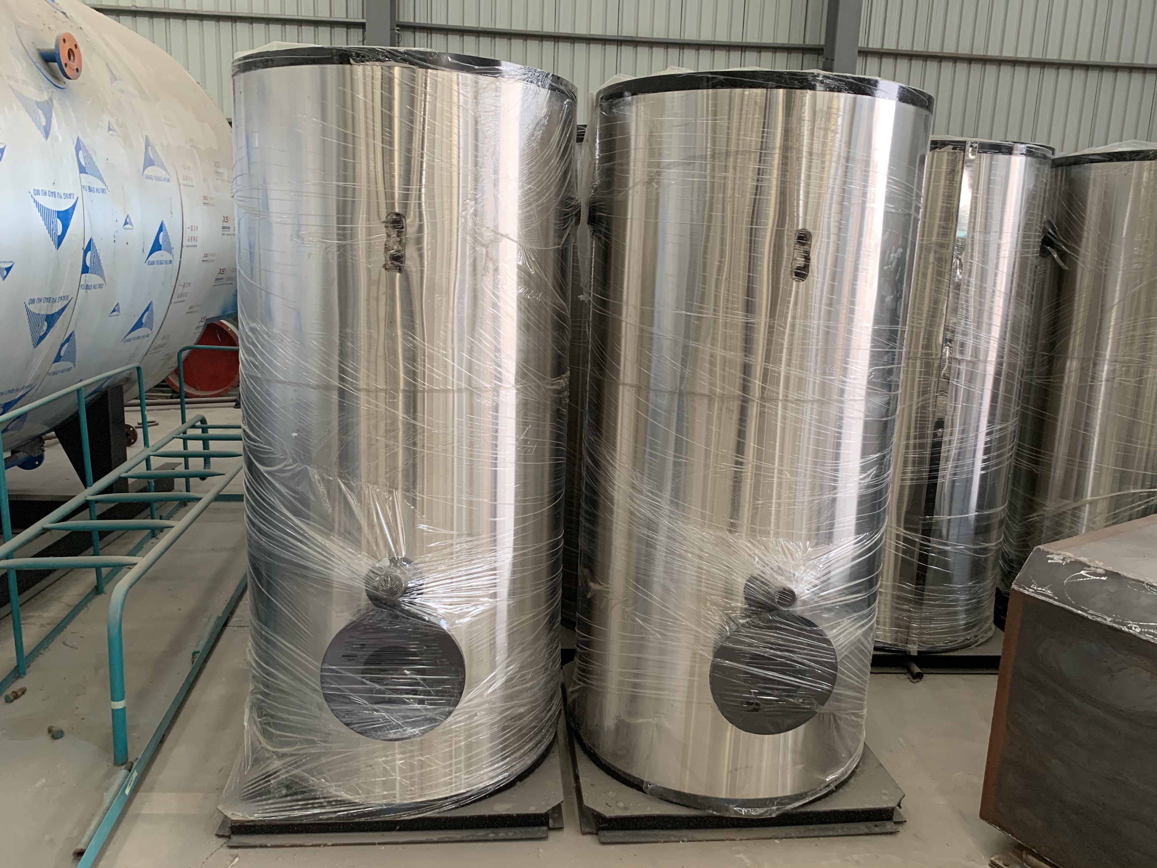 200kg vertical small gas Steam generator thermal efficiency high floor space small factory price
