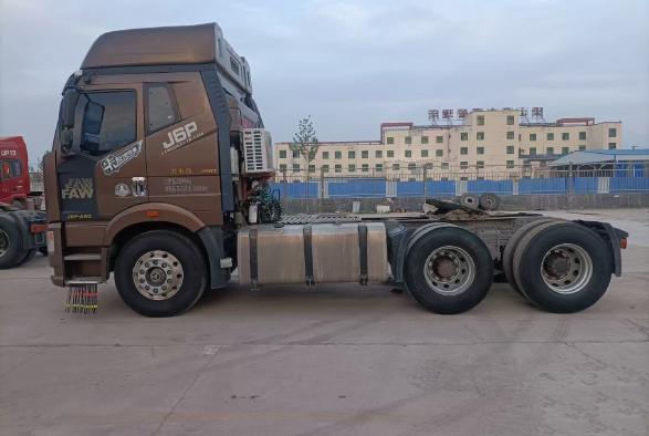 FAW J6P Tractor Truck 6*4 Xichai Engine 460hp Used Horse Truck LHD/RHD