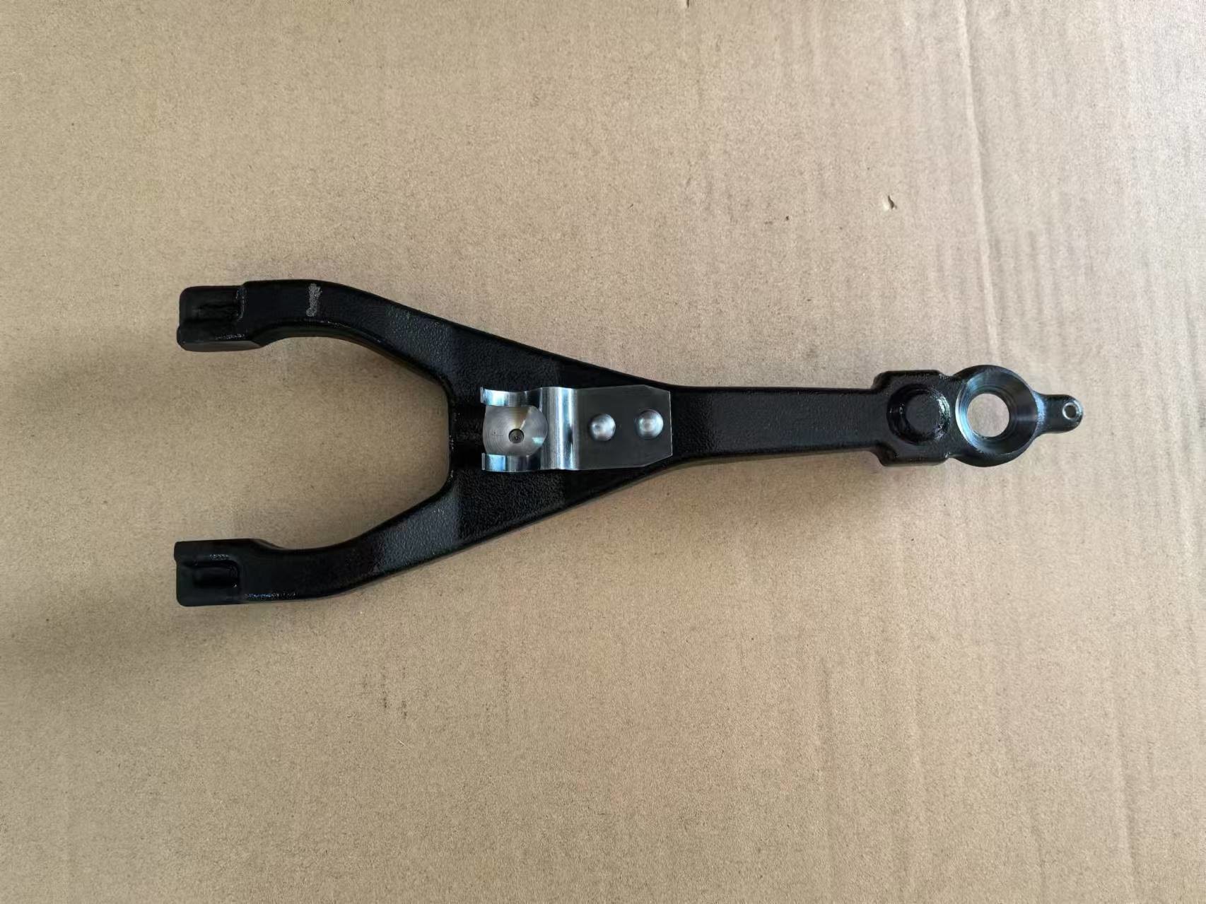 4HF1 4HG1 Clutch Fork 8972553030 For Transmission Model MYY-series Isuzu NKR NPR Truck Speed Level Change Part