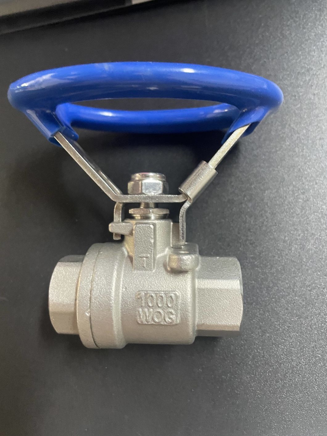Manual 2PC Ball Valve with Locking Devices