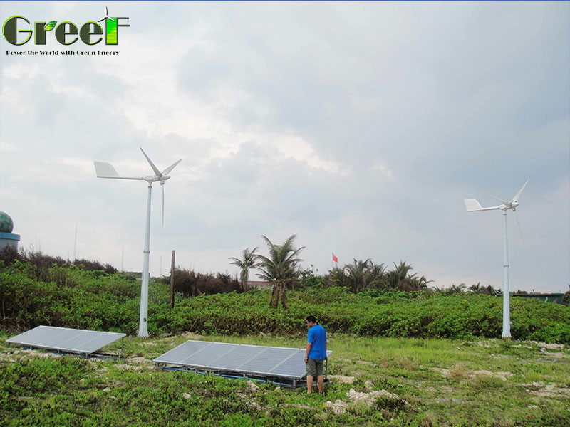 10kw 5kw Solar Wind Hybrid System Pitch Control Wind Turbine