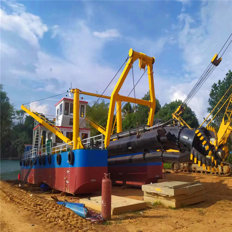 Hydraulic Diesel Engine Water Flow 7500m3 32inch Cutter Suction Dredger