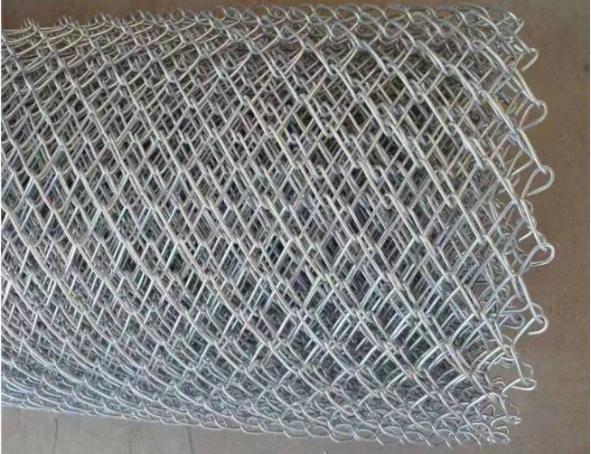 Basketball Soccer Field Fence Diamond Mesh 8FT 10FT 6 Ft Cyclone Fence Galvanized