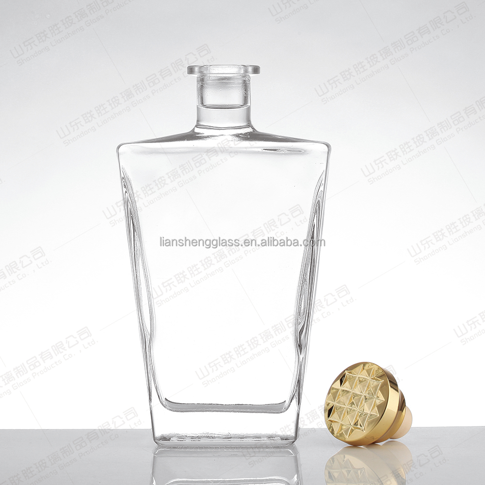 Rubber Stopper Sealing Type Square Glass Wine Bottle From Healthy Lead Free Glass