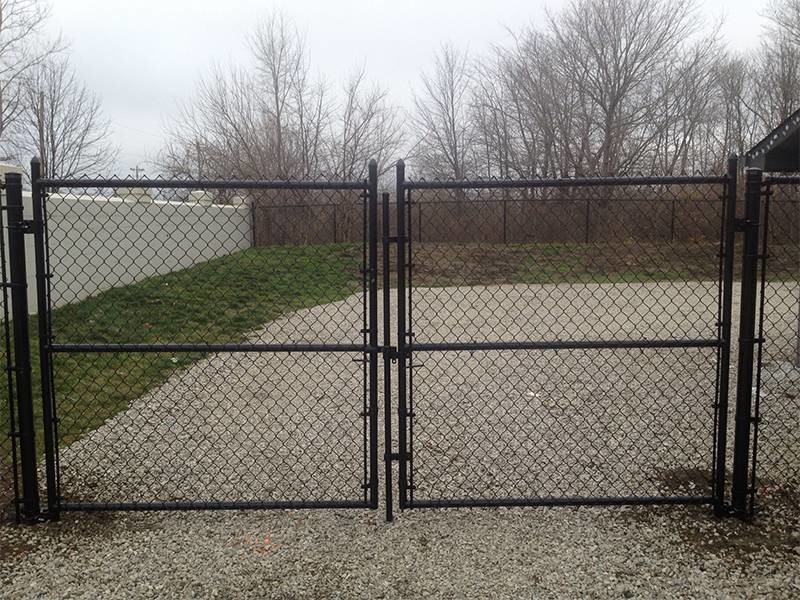Corrosion Resistant 2.4 M High Fence Panels , CE SS Cyclone Wire Mesh Fence