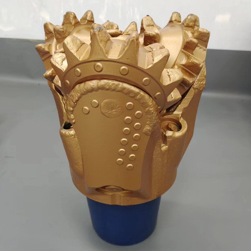 Tricone Roller Bit, Milled Tooth, 7-5/8'' dia, with 4-1/2'' API Regular pin for soft to medium hard sandstone and shale (as per API Standards)- IADC