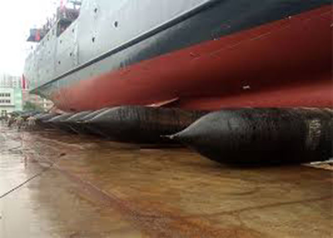 Reliable Marine Rubber Airbags For Efficient Ship Launching And Docking Operations