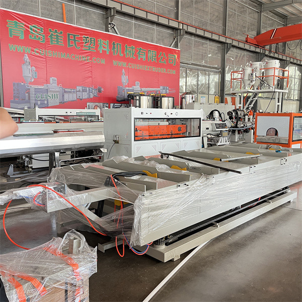 Plastic Extruder Machine Hdpe Pipe Extrusion Machine / Line Water Tank Making Machine High-performance