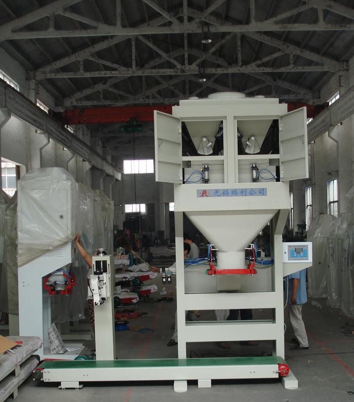 High Capacity Granular Fertilizer Bagging Machine 800 Bags / Hour