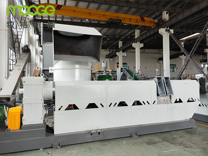 RSL-Series Dual Stage Plastic Pelletizing Machine For Efficient Soft PE / PP Recycling