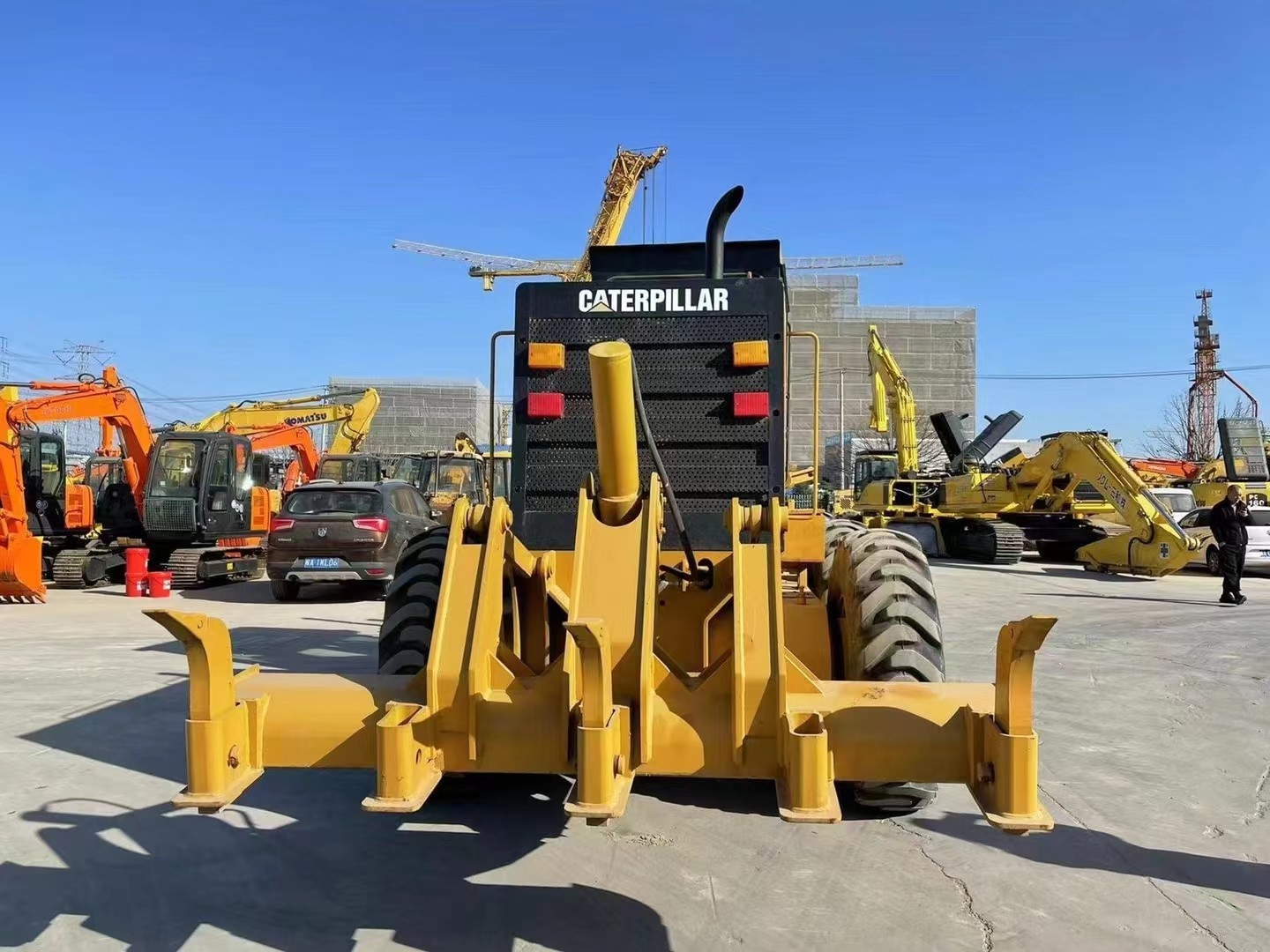 CAT 140H Second Hand Grader For Ground Leveling Operations