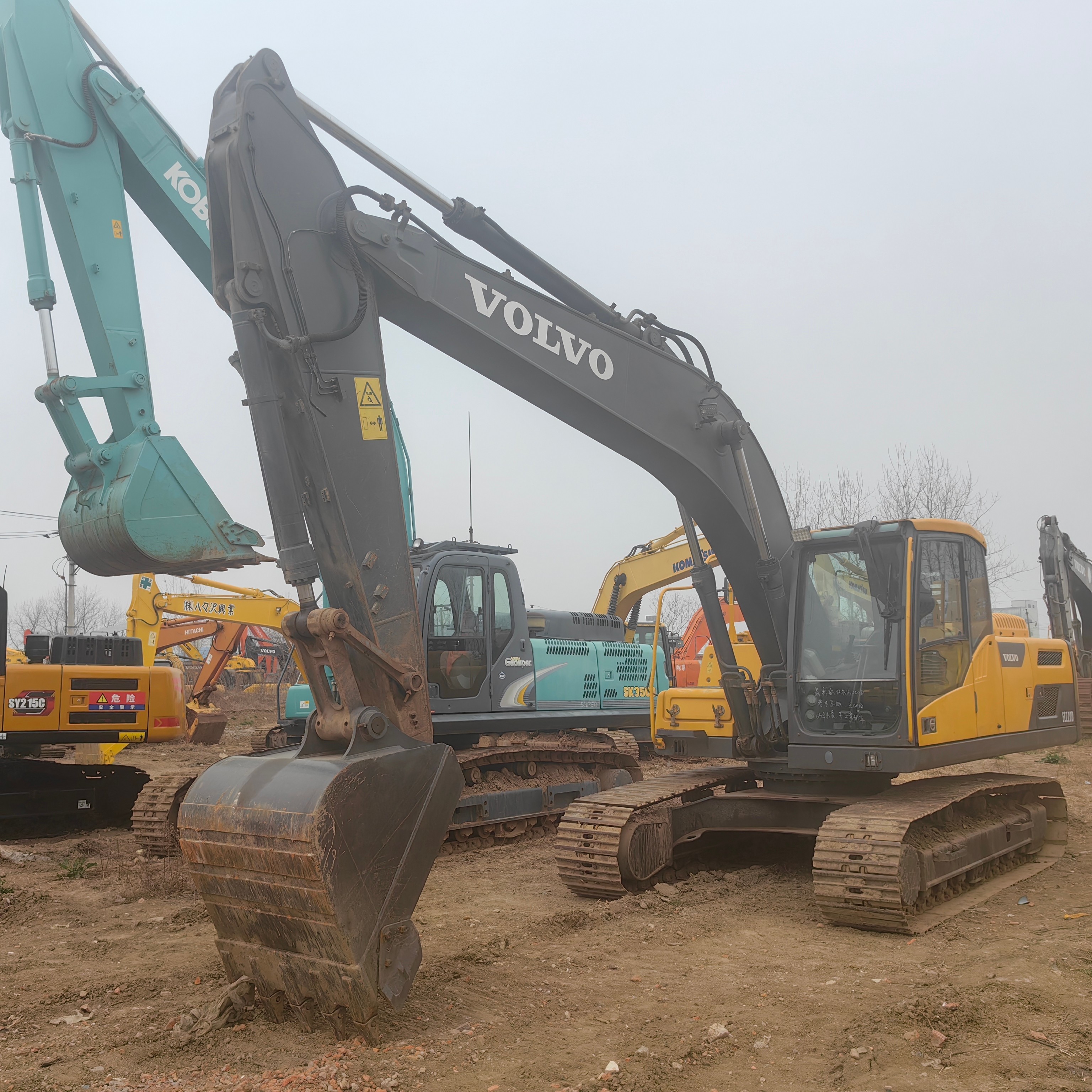 22ton Original Engine Used Volvo EC220D Large Excavators Excavating Heavy Equipment