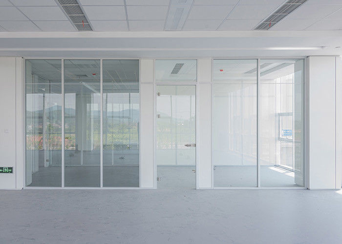 Sturdy And Long-lasting Glaszed Partition Wall With Tempered Glass Insulation Wall