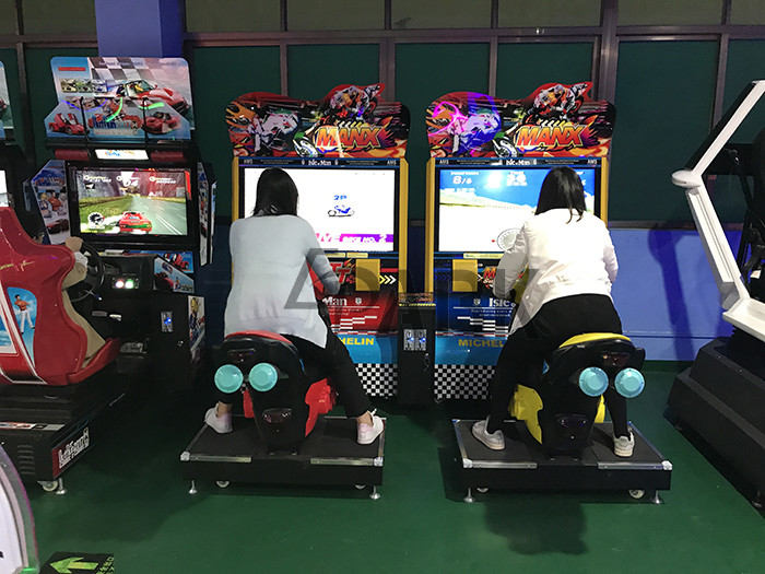 TT moto 42 Inch Car Racing Game Machine Coin Operated , Arcade Driving Simulator