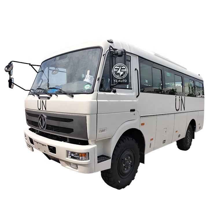 Manual Transmission Dongfeng 6x6 Diesel Fuel Tanker Truck with Large Tank Capacity