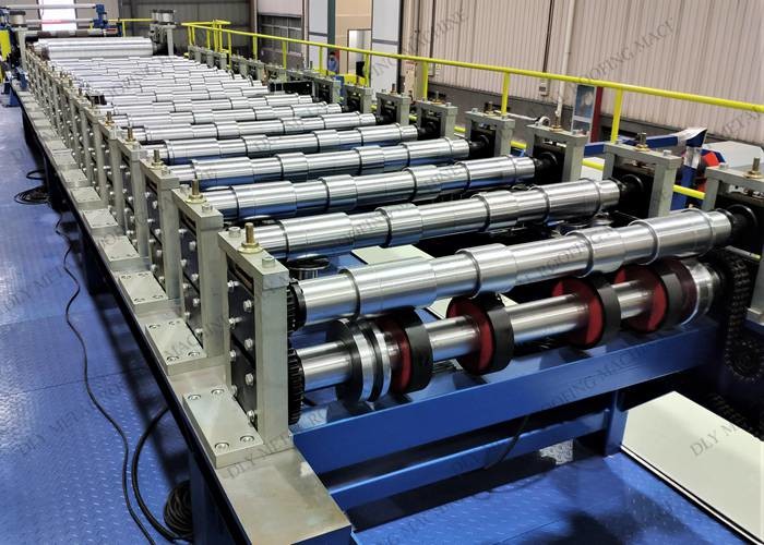 16m Metal Roof Panel Machine 300kw Rock Wool Sandwich Panel Machine