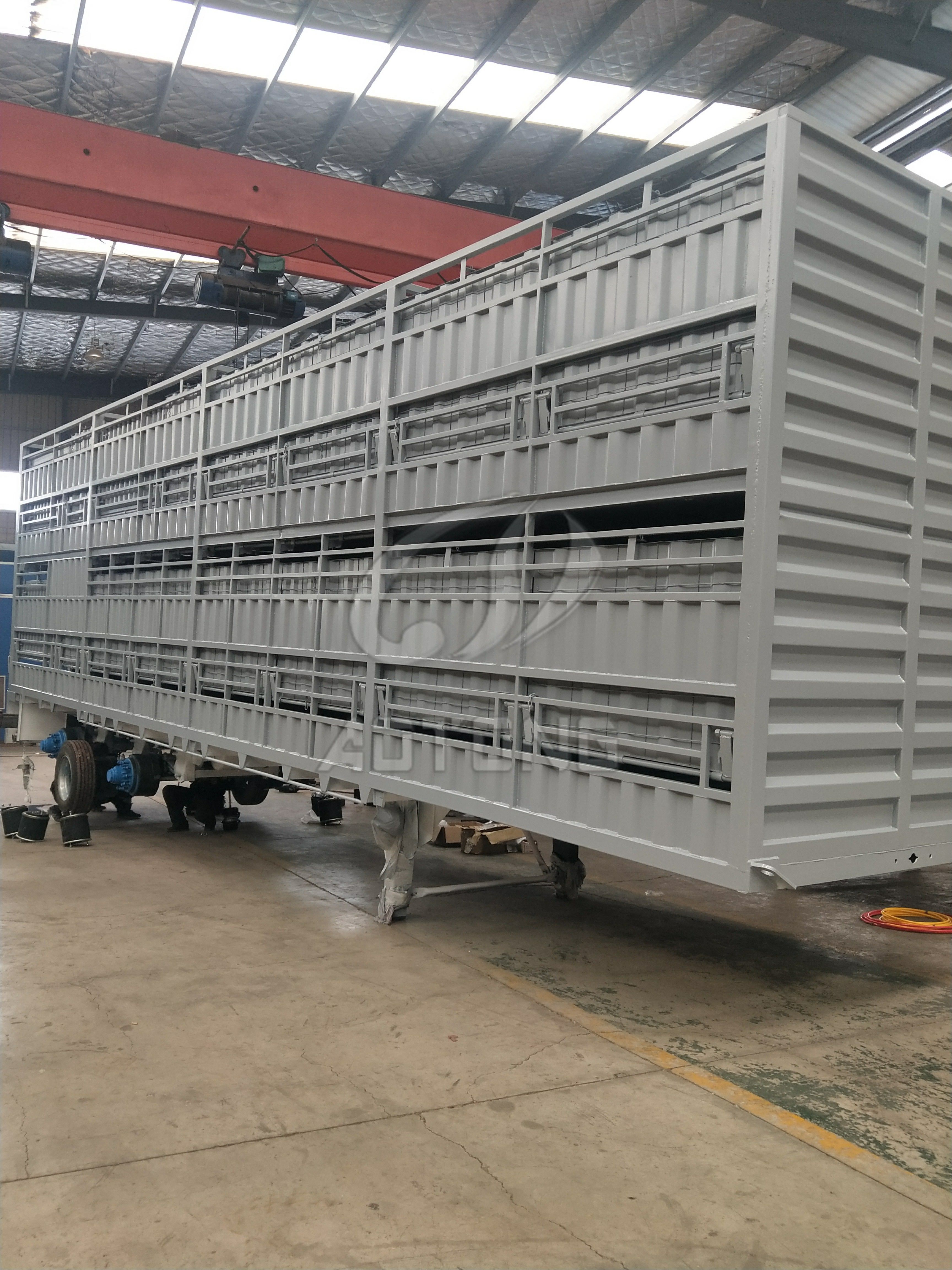 Double Deck 3-axle Steel Animal Transport Storehouse Bars Semi Trailer Superior Design
