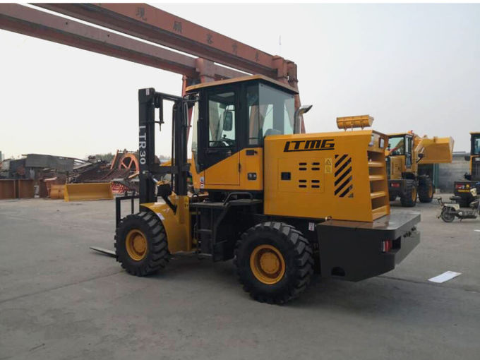 Automatic Small Rough Terrain Forklift 3 Ton 3.5 Ton ATV Forklift For Outdoor